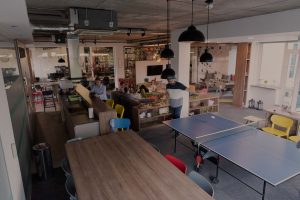 Kantoor met tafeltennistafel